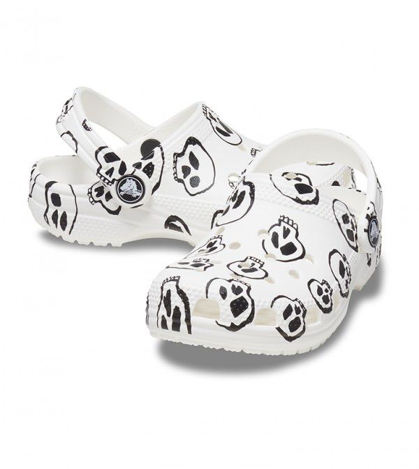 Crocs Baya Skull Clog - WHT